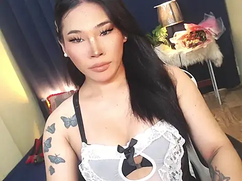 Ur Fantastic Lina online show from 10-19-25, 03:59