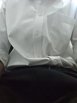 Snapshot of RikzAdam chatting on 05-30-26, 05:29 RikzAdam online show from 05-30-26, 05:29