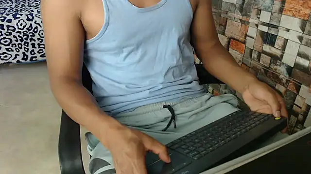 Snapshot of sexatlexx chatting on 10-25-25, 09:26 sexatlexx online show from 10-25-25, 09:26