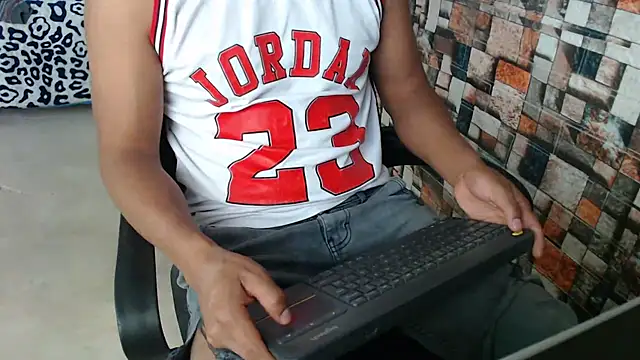 Snapshot of sexatlexx chatting on 11-06-25, 09:08 sexatlexx online show from 11-06-25, 09:08