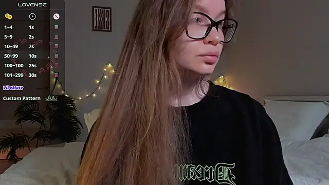 Virtual Girll online show from 10-23-25, 08:18