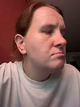 Snapshot of wetgerman_2 chatting on 04-19-26, 12:33 wetgerman 2 online show from 04-19-26, 12:33