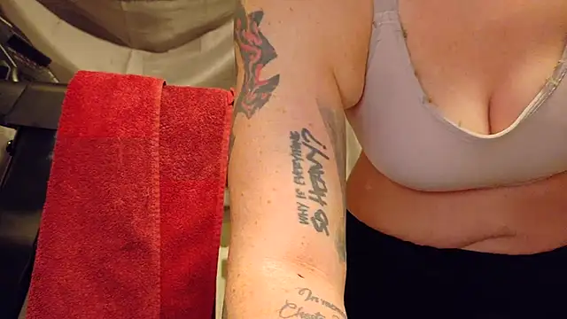 wetgerman 2 online show from 12-19-25, 05:10