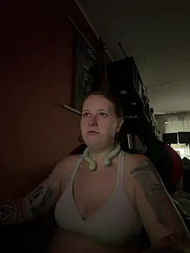 Snapshot of wetgerman_2 chatting on 05-30-26, 01:39 wetgerman 2 online show from 05-30-26, 01:39
