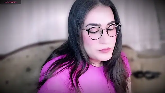 Snapshot of MERA_arab chatting on 02-17-25, 10:16 MERA arab online show from 02-17-25, 10:16