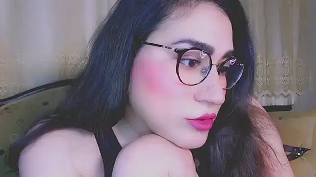 Snapshot of MERA_arab chatting on 01-01-25, 10:46 MERA arab online show from 01-01-25, 10:46