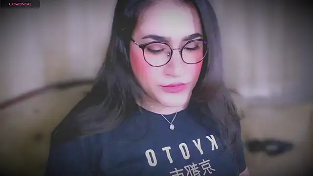 Snapshot of MERA_arab chatting on 02-08-25, 11:55 MERA arab online show from 02-08-25, 11:55