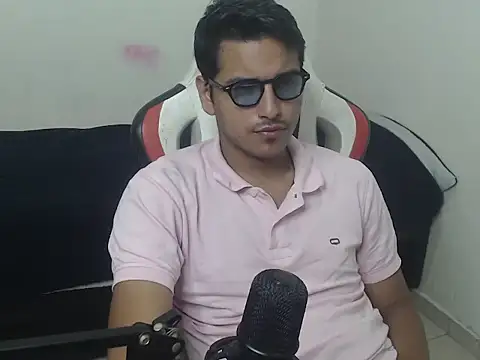 Snapshot of kylian_07 chatting on 06-22-26, 01:55 kylian 07 online show from 06-22-26, 01:55