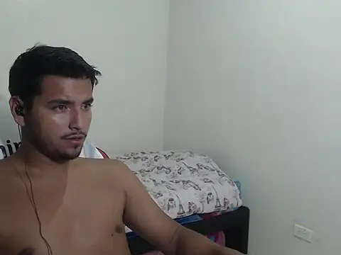 Snapshot of kylian_07 chatting on 03-12-26, 02:39 kylian 07 online show from 03-12-26, 02:39