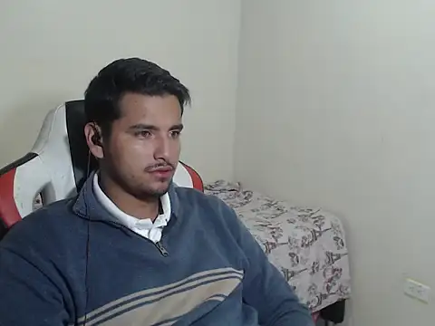 Snapshot of kylian_07 chatting on 03-09-26, 02:48 kylian 07 online show from 03-09-26, 02:48