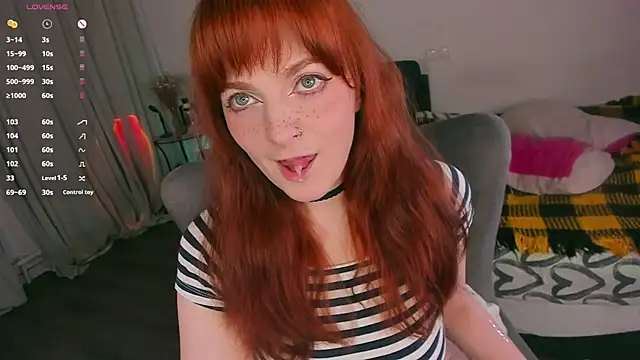 Snapshot of Alice_CutePerv chatting on 06-08-26, 12:49 Alice CutePerv online show from 06-08-26, 12:49