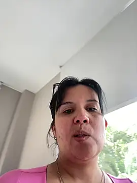 Snapshot of SWEETLILY18 chatting on 02-15-25, 04:34 SWEETLILY18 online show from 02-15-25, 04:34