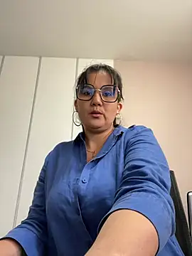 Snapshot of SWEETLILY18 chatting on 02-24-25, 02:26 SWEETLILY18 online show from 02-24-25, 02:26