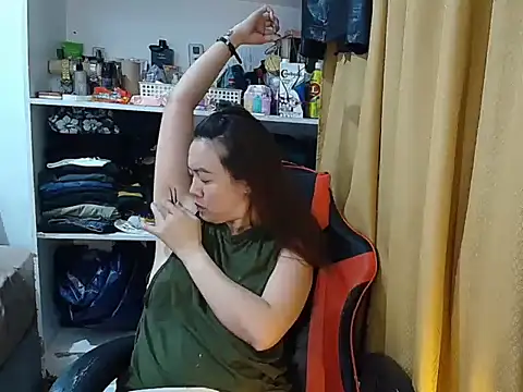 crizzybel online show from 02-19-26, 04:48