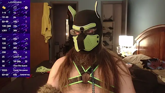 kinkywolf429 online show from 11-18-25, 05:27