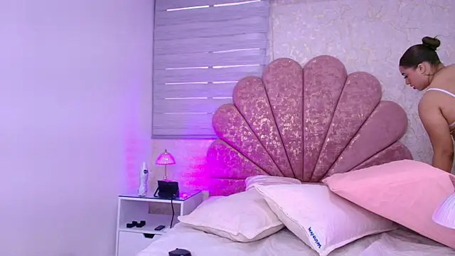 leon gaby online show from 11-13-25, 07:40