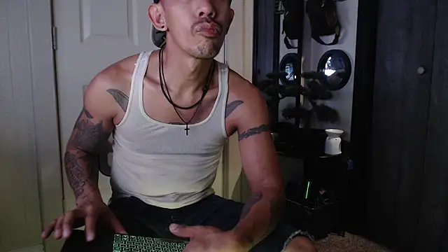 Snapshot of inc25cb@xh chatting on 01-26-25, 07:32 inc25cbxh online show from 01-26-25, 07:32