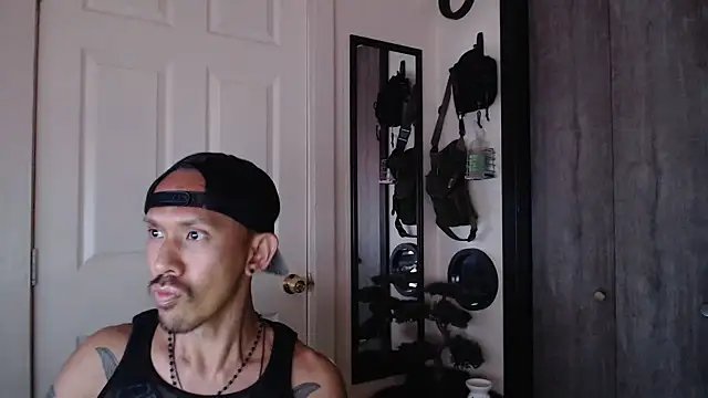 Snapshot of inc25cb@xh chatting on 01-23-25, 04:09 inc25cbxh online show from 01-23-25, 04:09