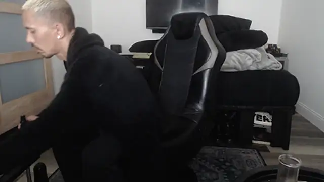 inc25cbxh online show from 12-19-25, 07:49