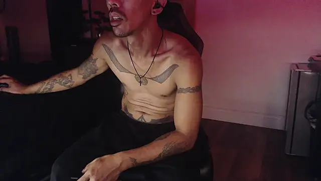 Snapshot of inc25cb@xh chatting on 10-27-25, 06:58 inc25cbxh online show from 10-27-25, 06:58