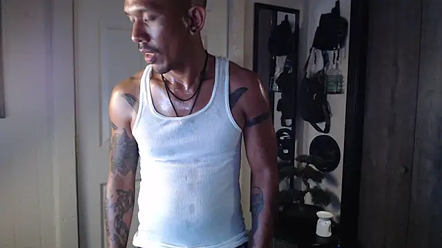 Snapshot of inc25cb@xh chatting on 03-15-25, 04:13 inc25cbxh online show from 03-15-25, 04:13