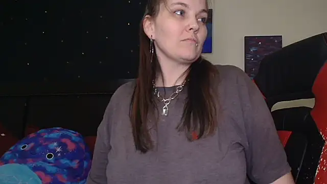 Snapshot of ToxicLilly chatting on 11-08-25, 07:45 ToxicLilly online show from 11-08-25, 07:45