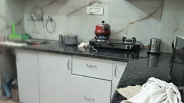Zoya Varma004 online show from 03-10-25, 11:12