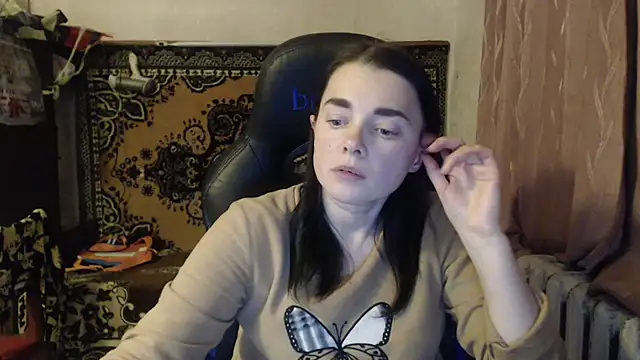 Snapshot of AlisaLaDiva chatting on 12-10-24, 08:38 AlisaLaDiva online show from 12-10-24, 08:38