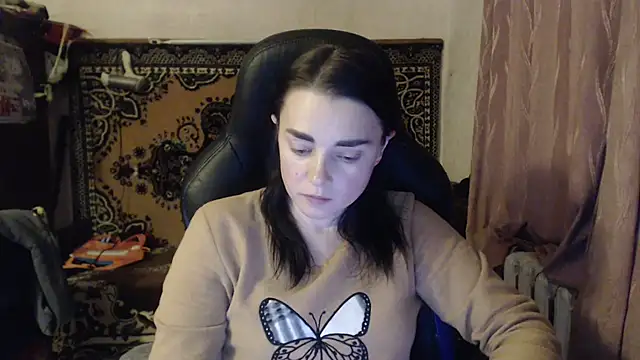 Snapshot of AlisaLaDiva chatting on 12-08-24, 08:58 AlisaLaDiva online show from 12-08-24, 08:58