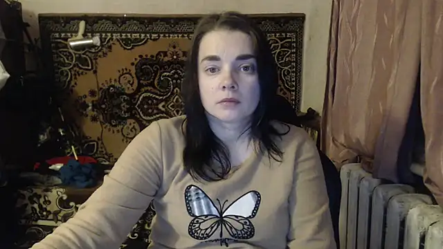 Snapshot of AlisaLaDiva chatting on 02-14-25, 09:10 AlisaLaDiva online show from 02-14-25, 09:10