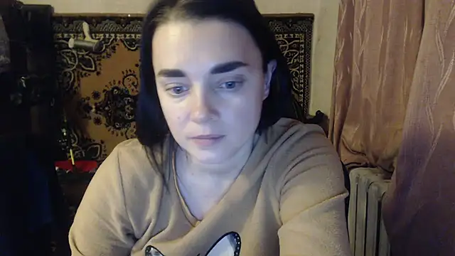 Snapshot of AlisaLaDiva chatting on 01-28-25, 10:01 AlisaLaDiva online show from 01-28-25, 10:01