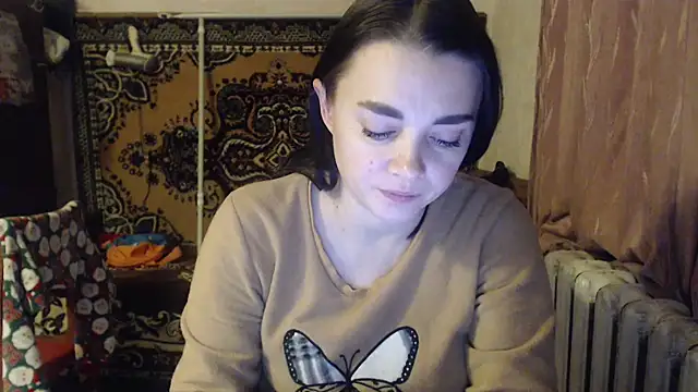 Snapshot of AlisaLaDiva chatting on 12-28-24, 09:19 AlisaLaDiva online show from 12-28-24, 09:19