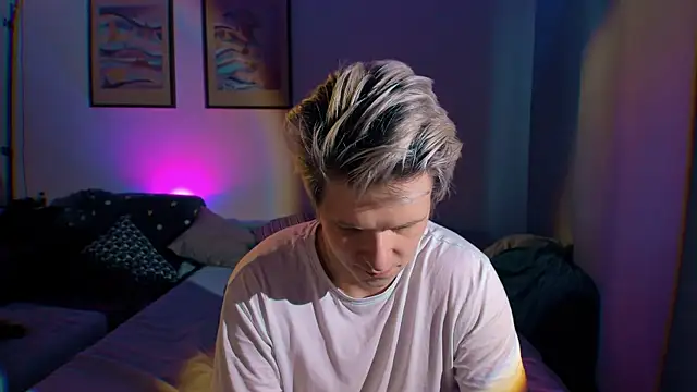 Breston Sweet online show from 09-18-25, 03:59