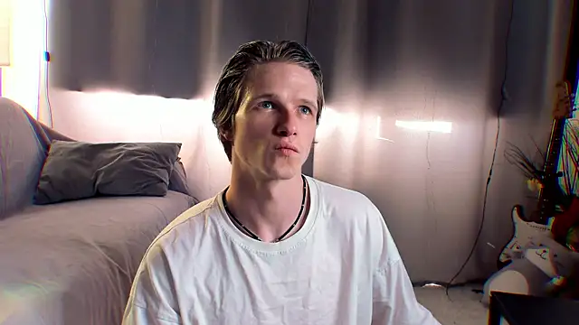 Snapshot of Breston_Sweet chatting on 06-12-26, 05:00 Breston Sweet online show from 06-12-26, 05:00