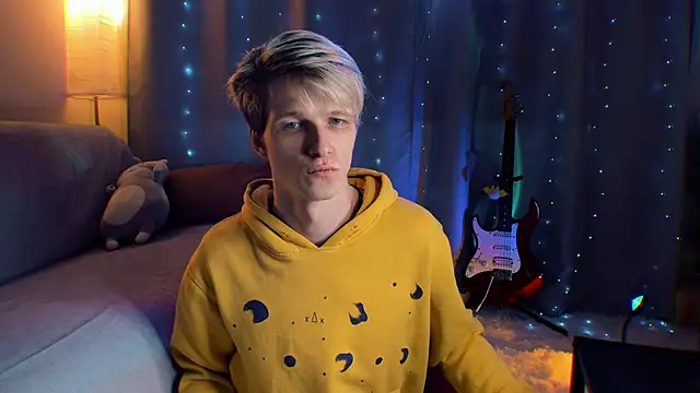 Breston Sweet online show from 03-18-26, 04:59