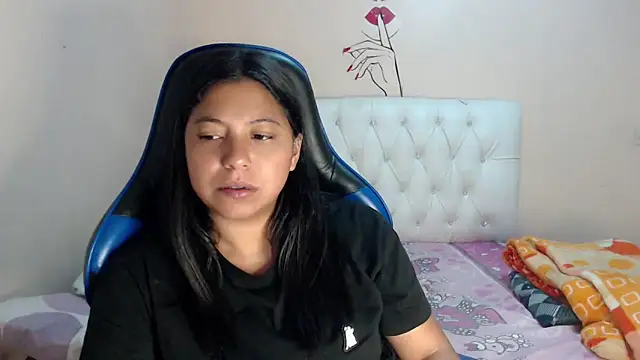 Leylafourniert online show from 12-21-25, 05:36