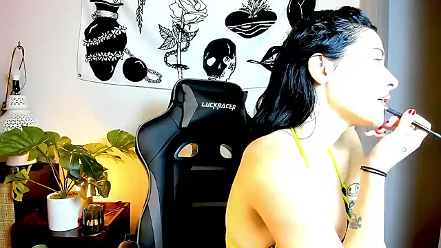 MelroseStrip online show from 11-08-25, 12:58