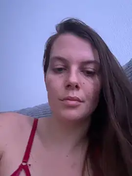 Snapshot of newMichelle chatting on 12-18-24, 07:15 newMichelle online show from 12-18-24, 07:15