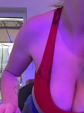 newMichelle online show from 11-10-25, 07:13