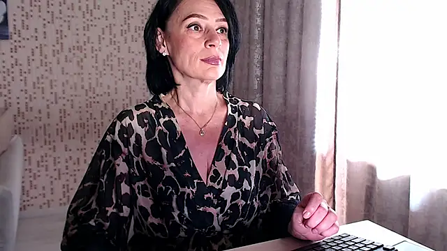 Snapshot of BelovedLady chatting on 07-16-26, 05:59 BelovedLady online show from 07-16-26, 05:59