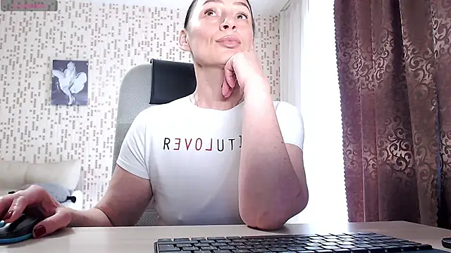 BelovedLady online show from 04-15-26, 07:36