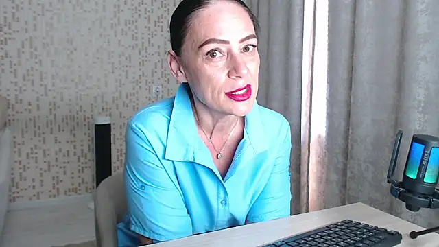 Snapshot of BelovedLady chatting on 05-24-26, 06:57 BelovedLady online show from 05-24-26, 06:57