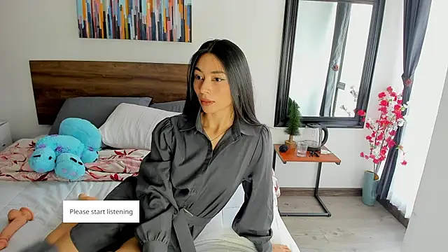 Snapshot of Ginebraa_Saenz chatting on 09-19-25, 02:43 Ginebraa Saenz online show from 09-19-25, 02:43