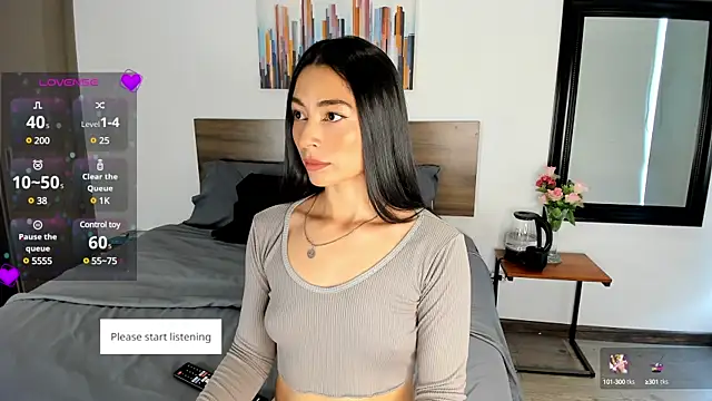 Snapshot of Ginebraa_Saenz chatting on 02-17-25, 01:33 Ginebraa Saenz online show from 02-17-25, 01:33