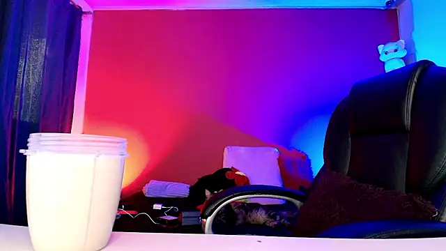 lulubigtitts1 online show from 02-28-26, 04:06