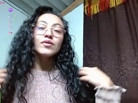 Snapshot of Olivia_Bright chatting on 06-30-26, 12:54 Olivia Bright online show from 06-30-26, 12:54