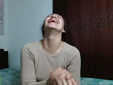 Olivia Bright online show from 04-15-26, 10:43