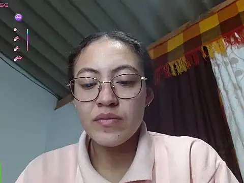 Snapshot of Olivia_Bright chatting on 05-21-26, 10:34 Olivia Bright online show from 05-21-26, 10:34