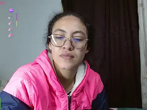 Snapshot of Olivia_Bright chatting on 06-11-26, 02:53 Olivia Bright online show from 06-11-26, 02:53