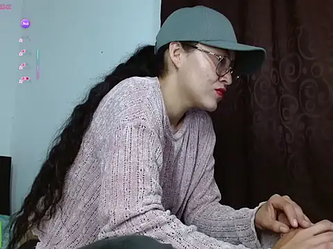 Snapshot of Olivia_Bright chatting on 04-25-26, 02:03 Olivia Bright online show from 04-25-26, 02:03